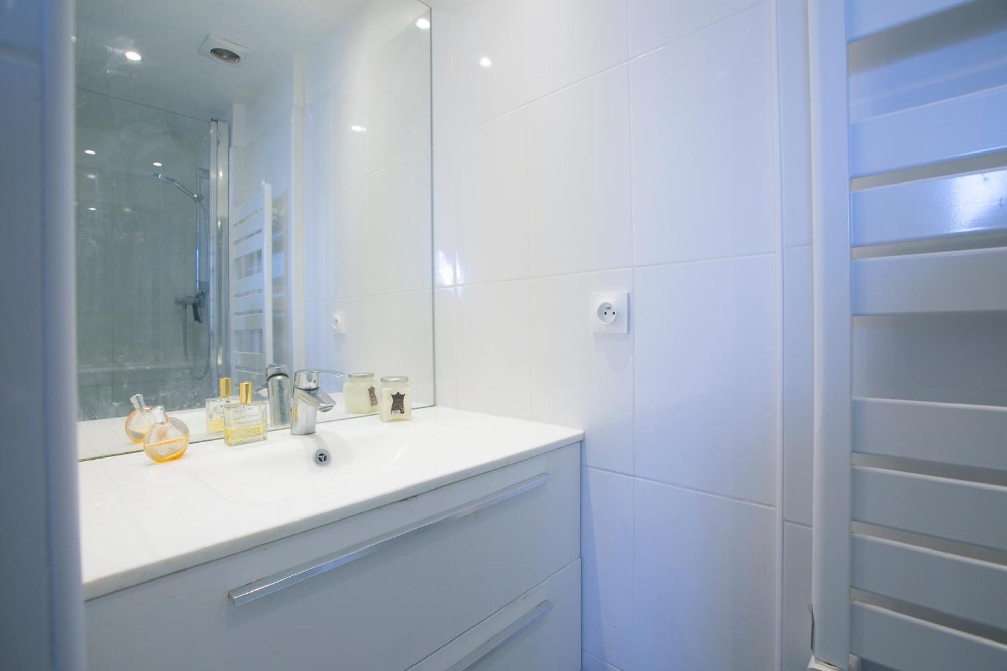 Cozy 1 Bedroom In Center Of Paris - Sc04 Buitenkant foto
